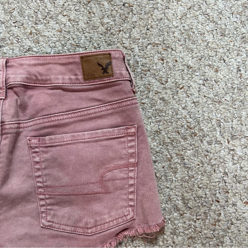 American Eagle Stretch High Rise Shortie Women’s 4 Cutoff Distressed Denim - Picture 4 of 11